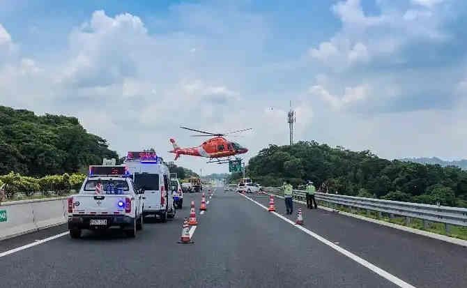黄岛区高速公路汽车救援案例